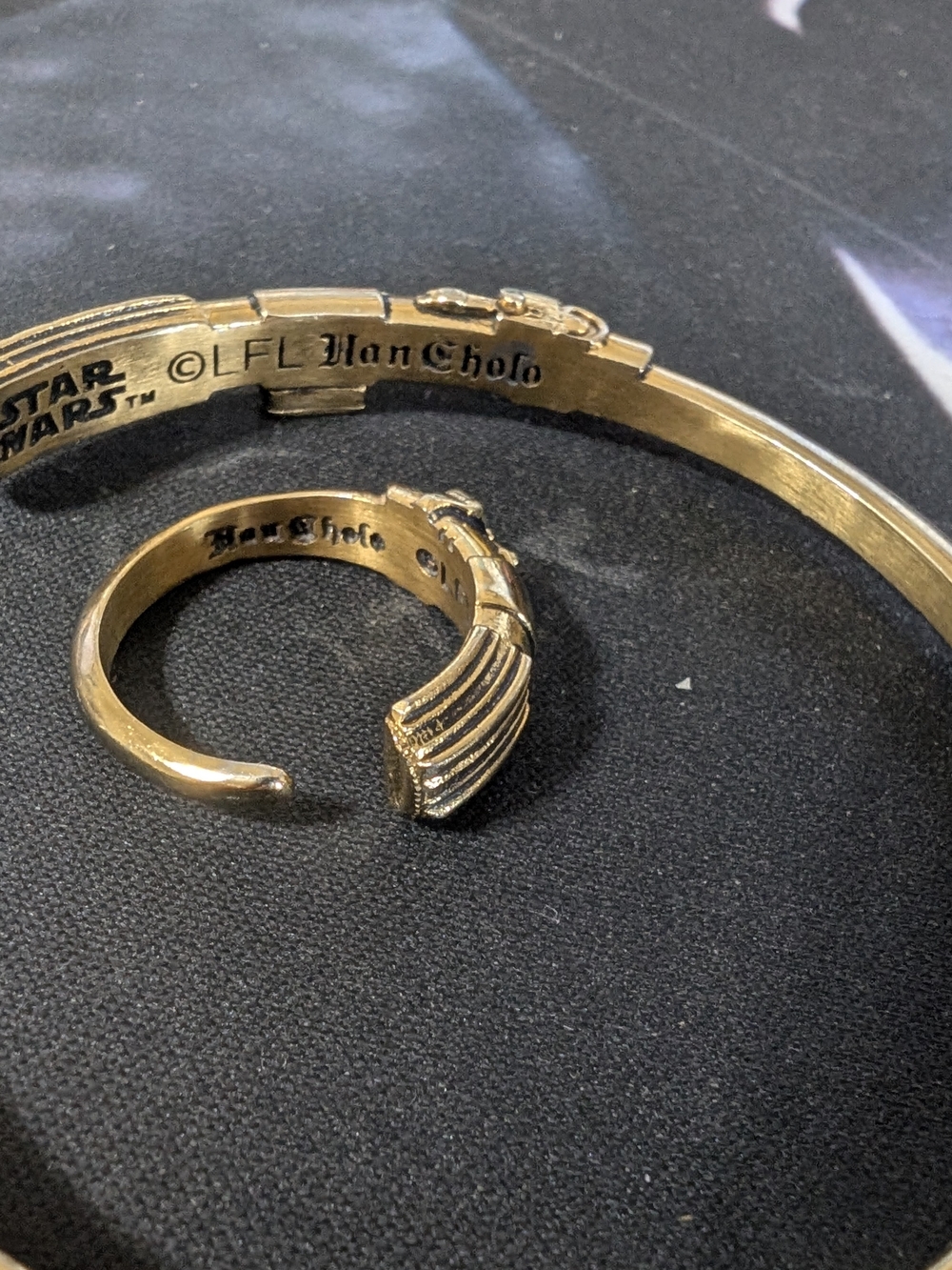 Star Wars X Han Cholo Dark Side Gold Tone Bangle and Matching Ring Set - Picture 2 of 9